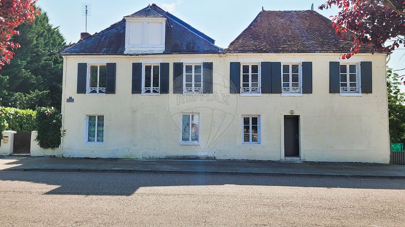 Maison à vendre, 303m², Neuvy-sur-Loire