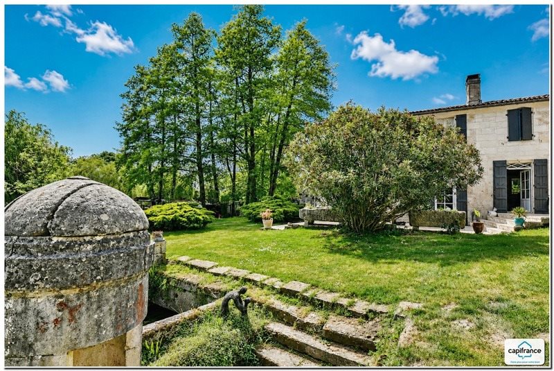 Maison à vendre, 385m², Pons