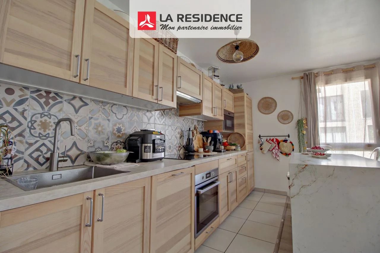 Appartement à vendre, 77m², Cergy