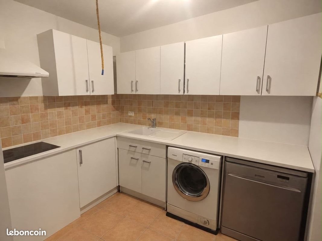Appartement à louer, 63m², Eyguières