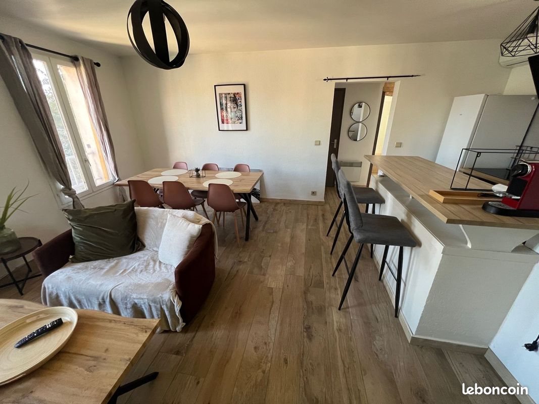 Appartement à louer, 57m², Eyguières