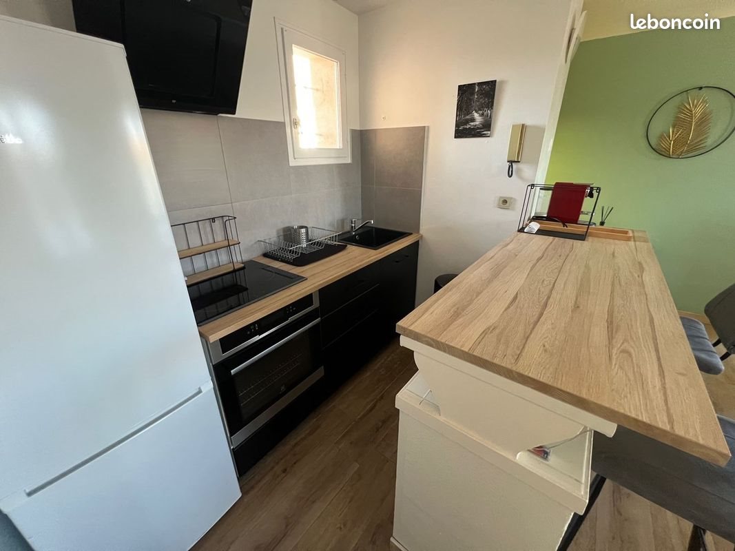Appartement à louer, 57m², Eyguières