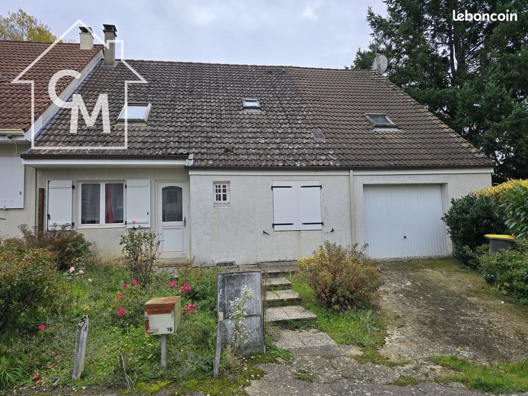 Maison à vendre, 131m², Saint-Amand-Montrond