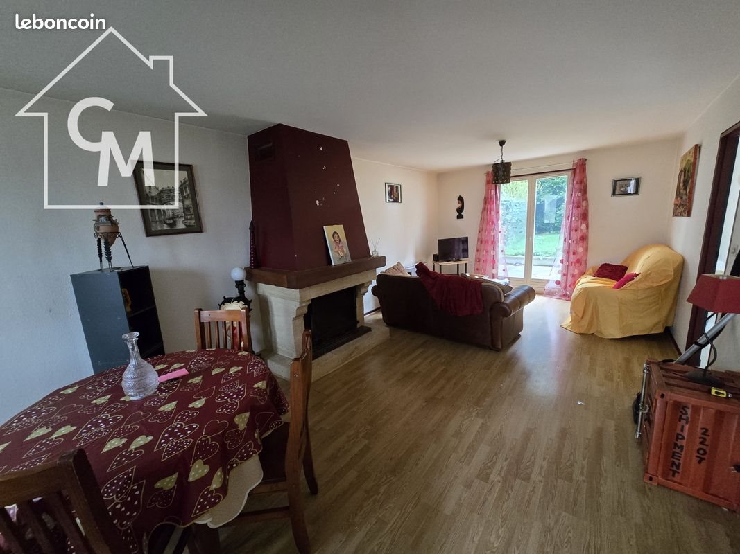 Maison à vendre, 131m², Saint-Amand-Montrond