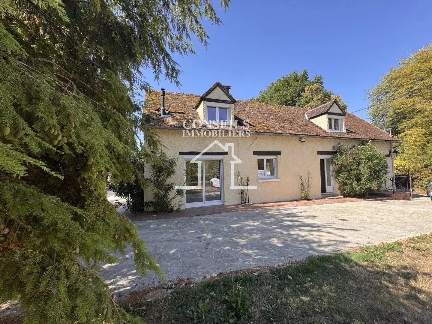 Maison à vendre, 125m², La Celle-Saint-Cyr