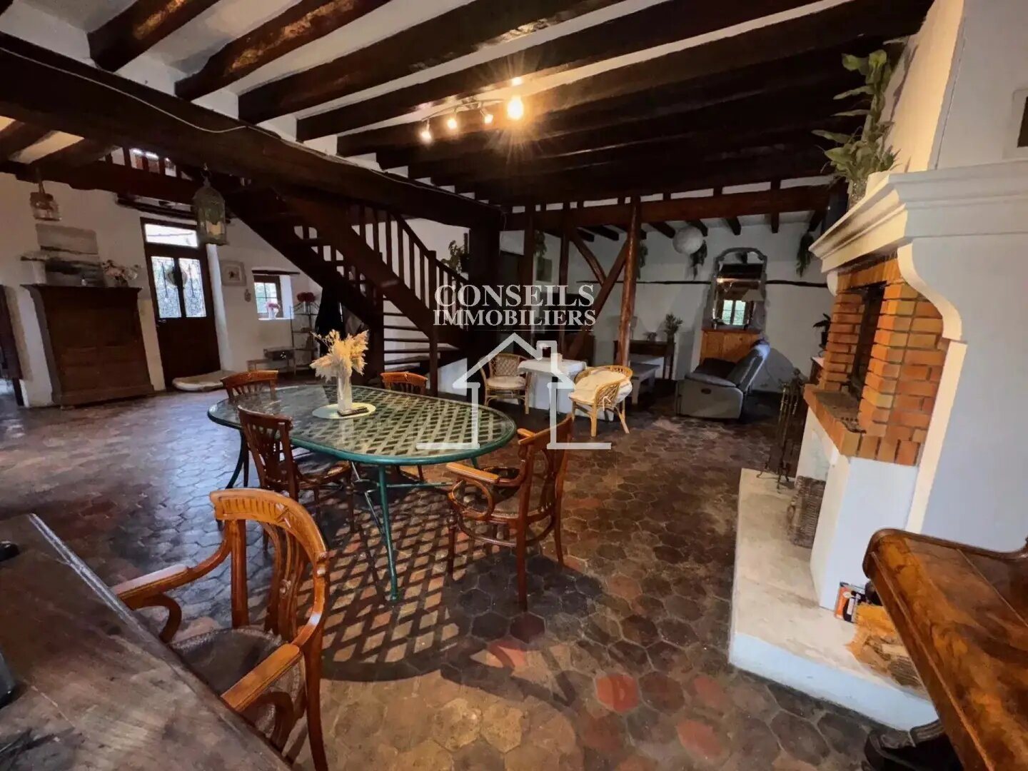 Maison à vendre, 218m², Villeneuve-sur-Yonne