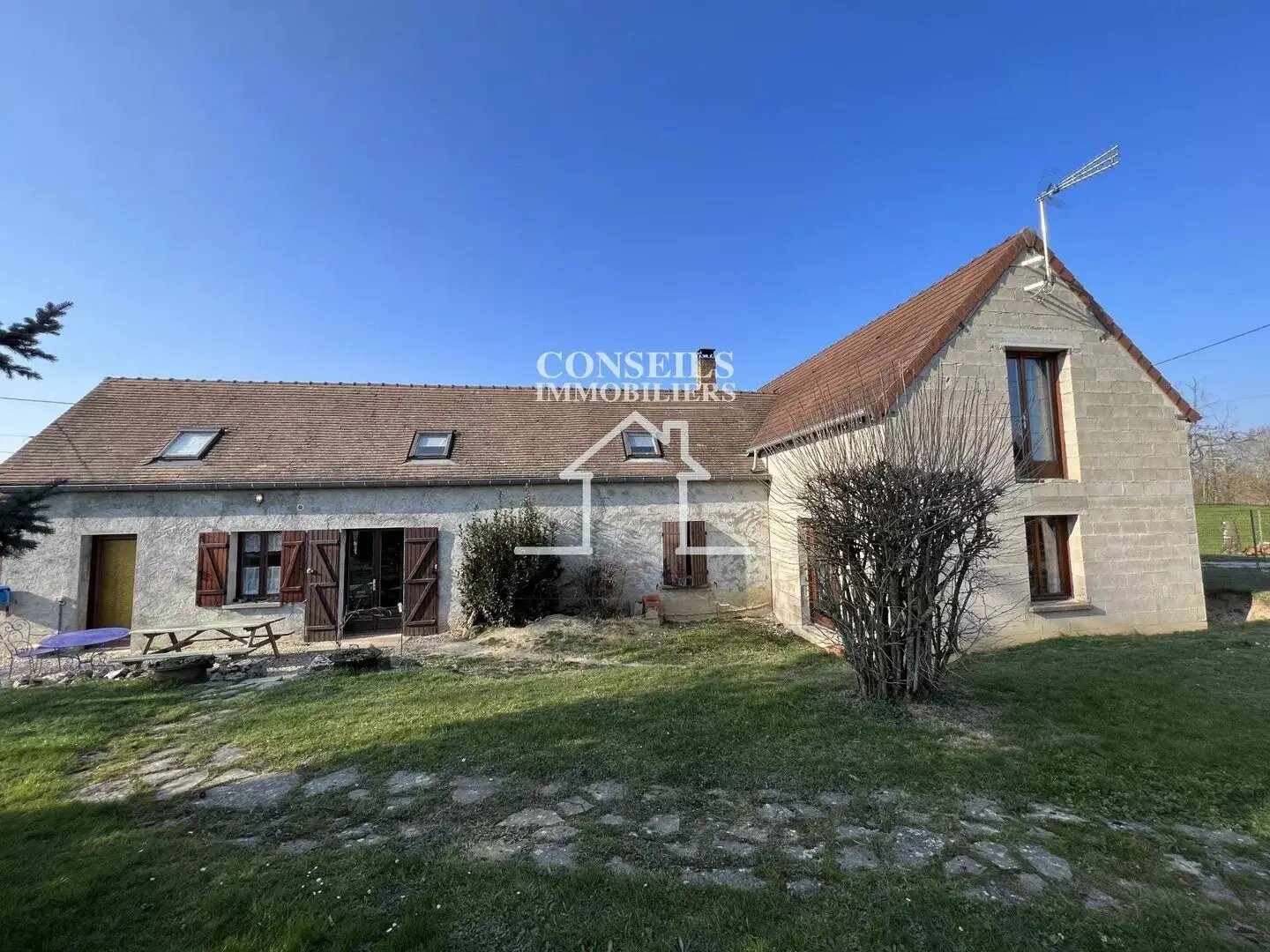 Maison à vendre, 166m², Saint-Julien-du-Sault