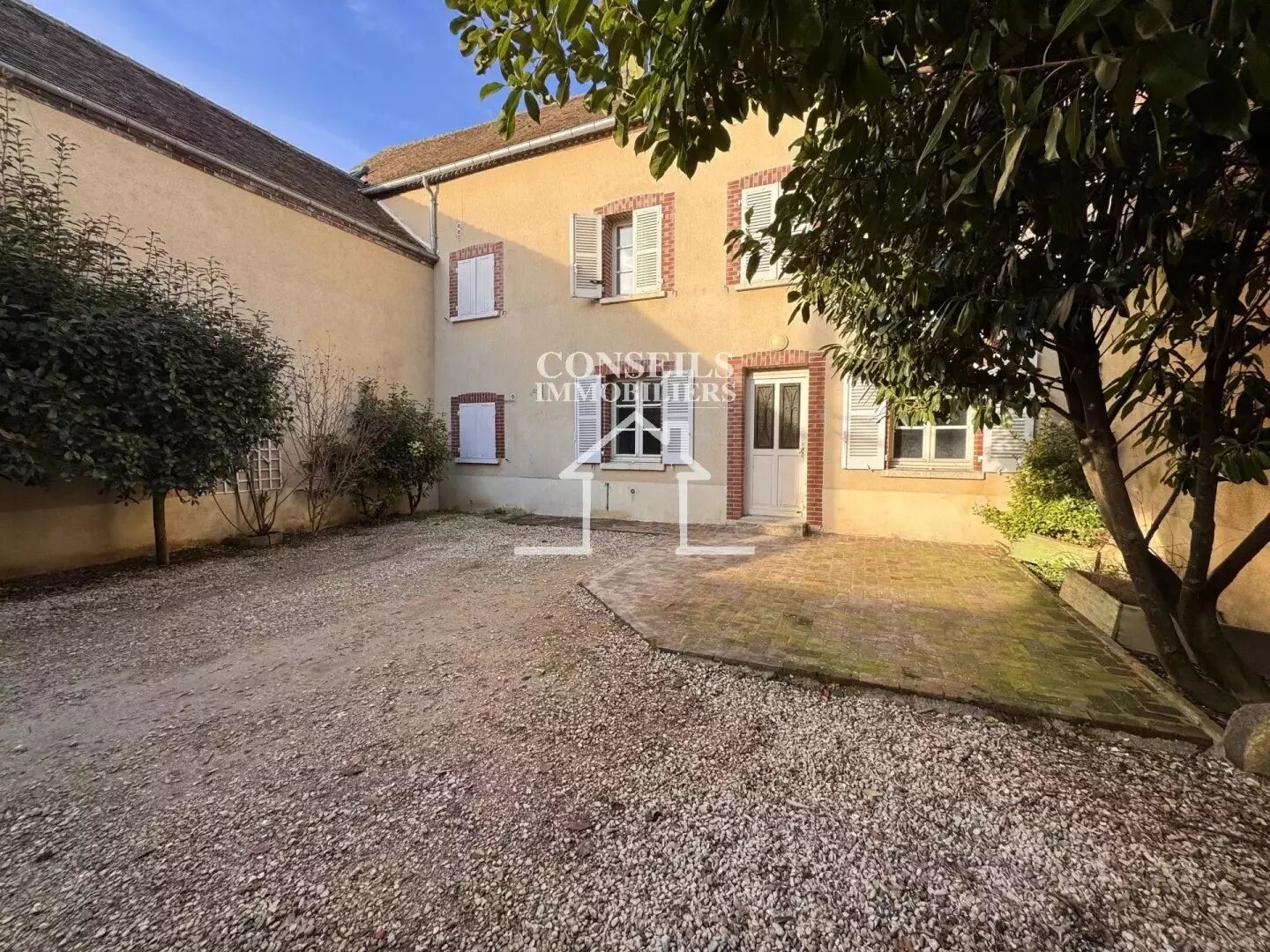 Maison à vendre, 139m², Villeneuve-sur-Yonne