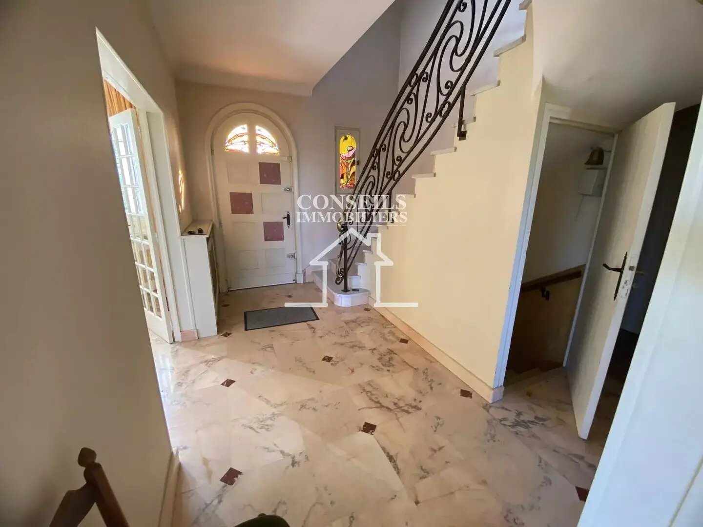 Maison à vendre, 233m², Saint-Julien-du-Sault