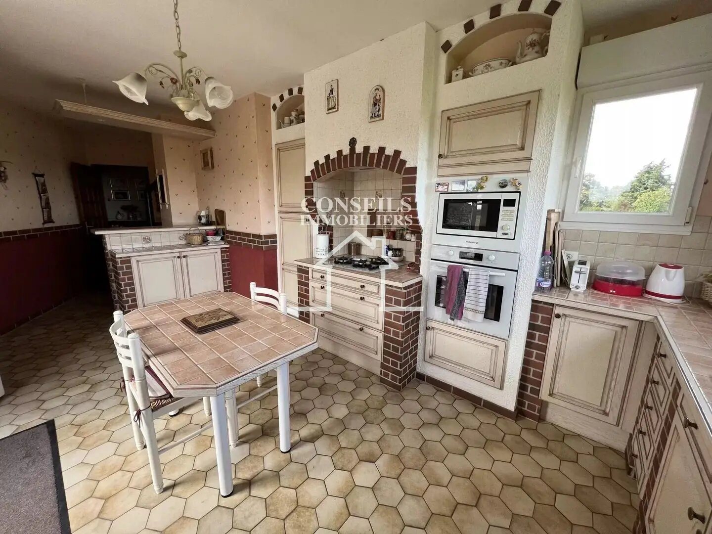 Maison à vendre, 187m², Saint-Julien-du-Sault