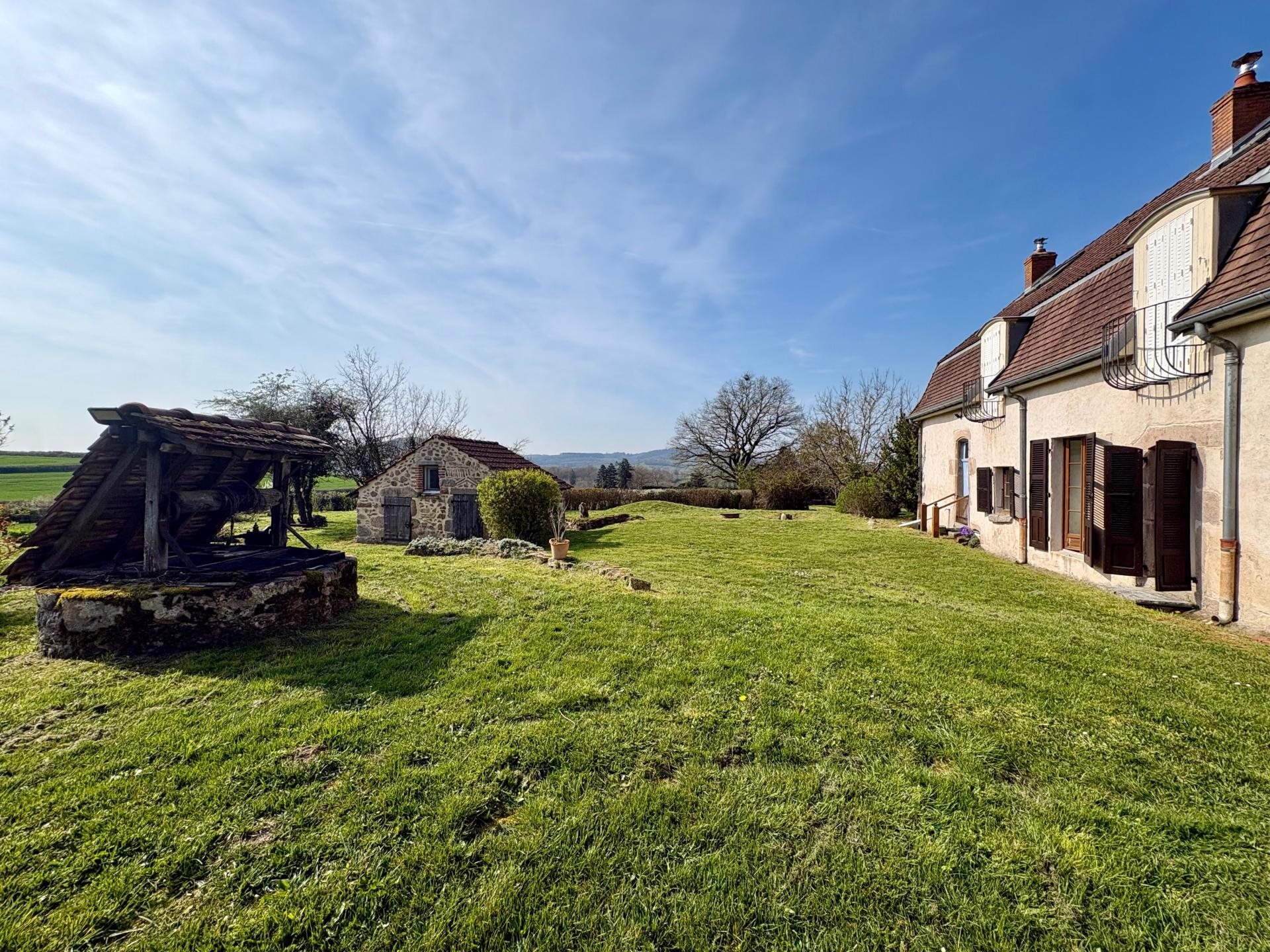 Maison à vendre, 225m², Saint-Didier-sur-Arroux