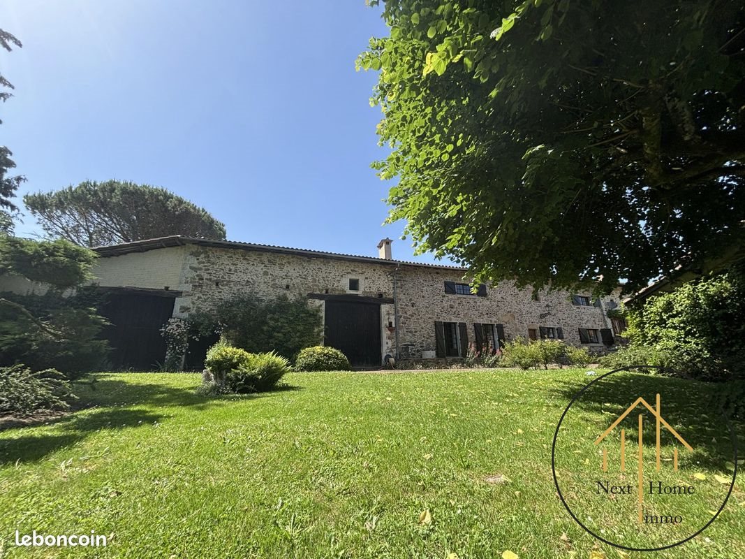 Maison à vendre, 196m², Massignac