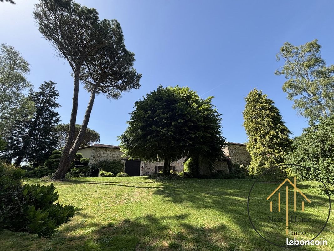 Maison à vendre, 196m², Massignac