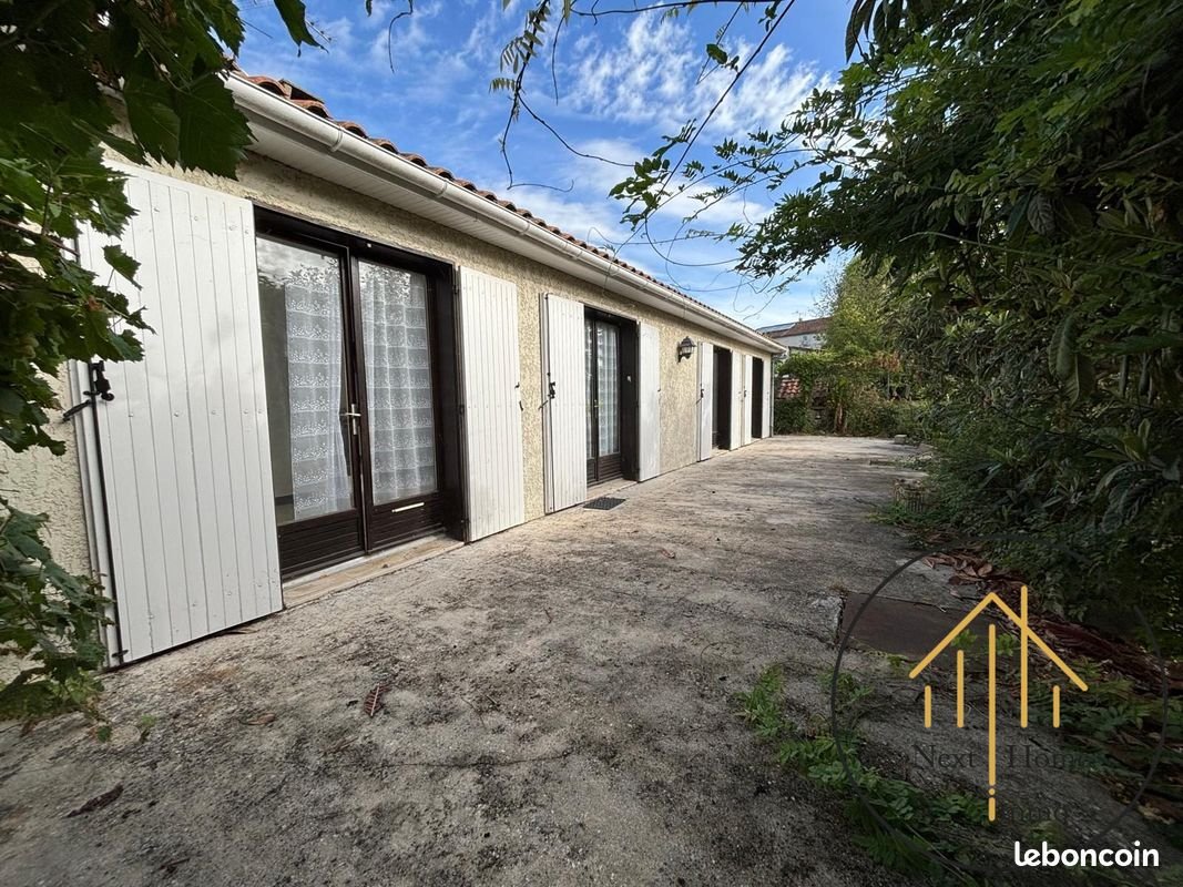 Maison à vendre, 170m², Montmoreau-Saint-Cybard
