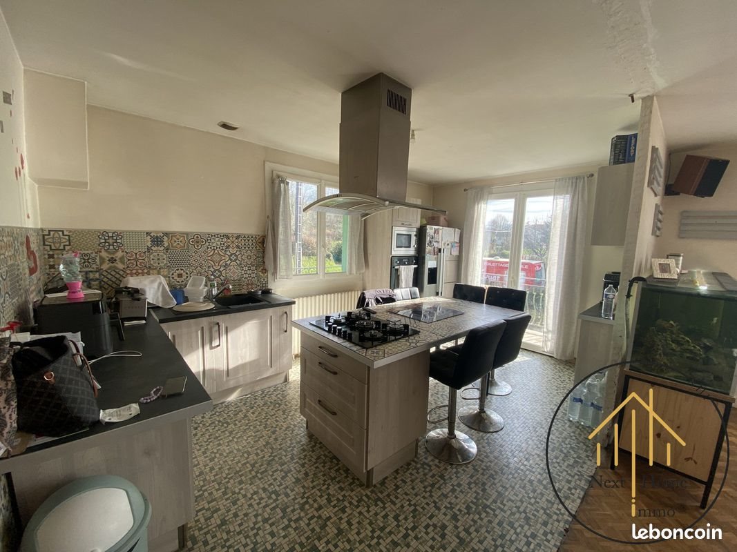 Maison à vendre, 122m², Chalais