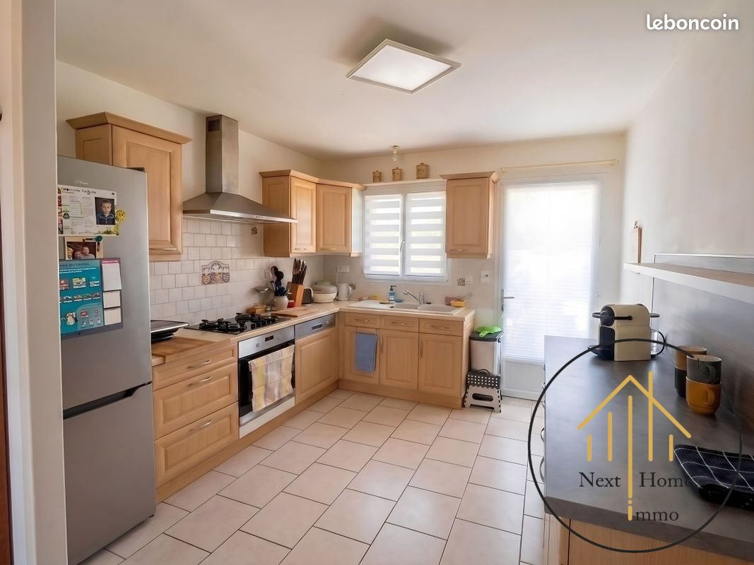 Maison à vendre, 152m², Saint-Quentin-de-Chalais