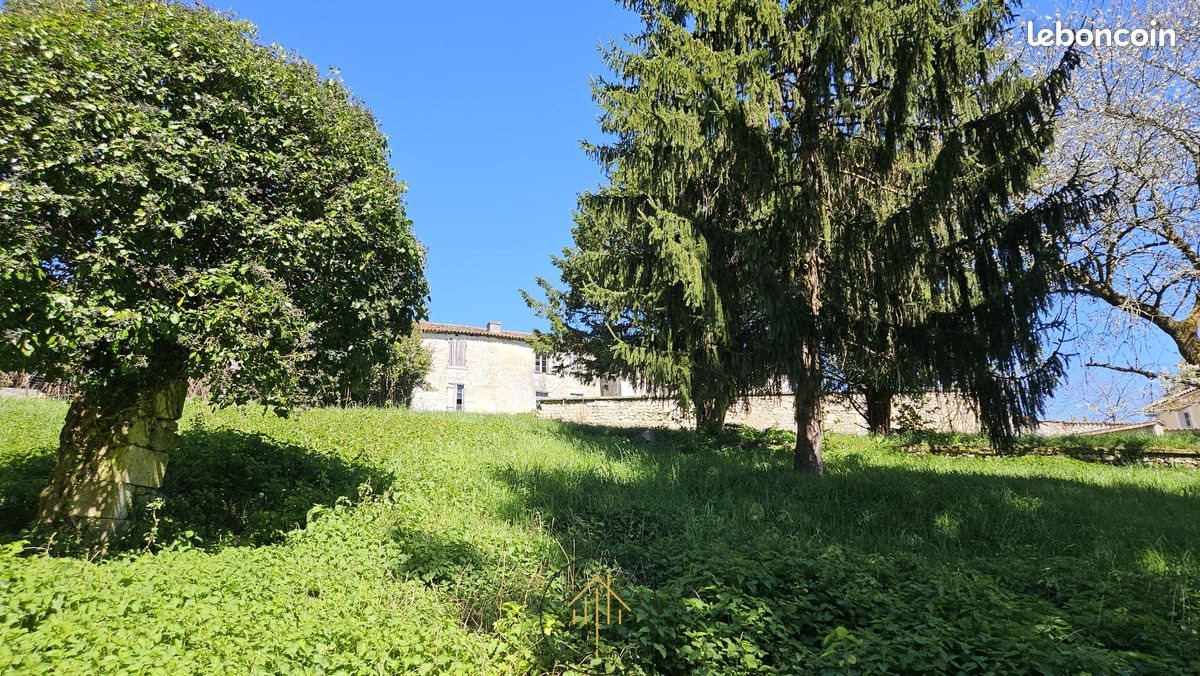 Maison à vendre, 198m², Brossac