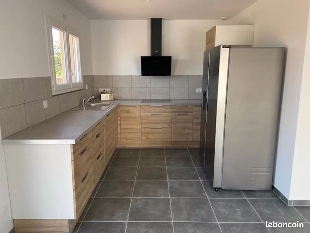 Maison à louer, 92m², Bias