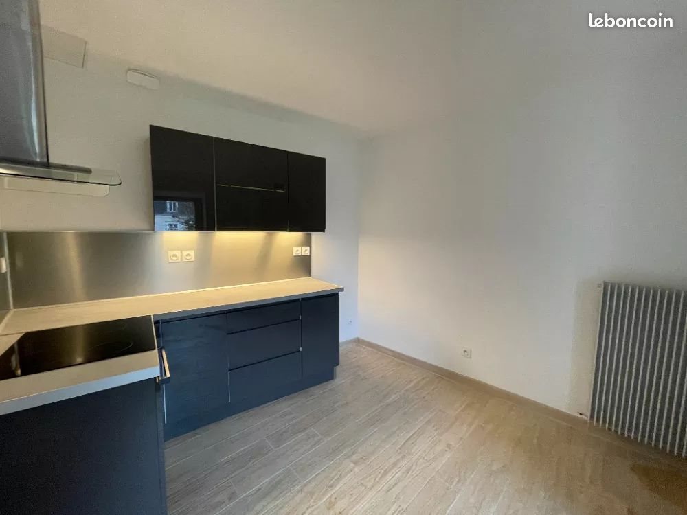 Maison à louer, 92m², Damazan