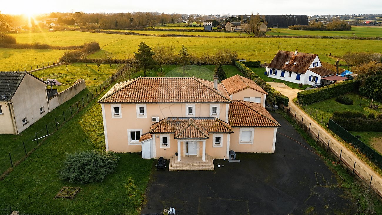 Maison à vendre, 220m², Varennes-Vauzelles