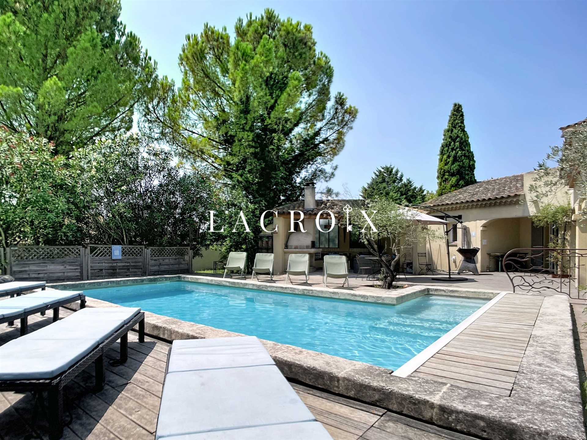 Maison à vendre, 197m², Althen-des-Paluds