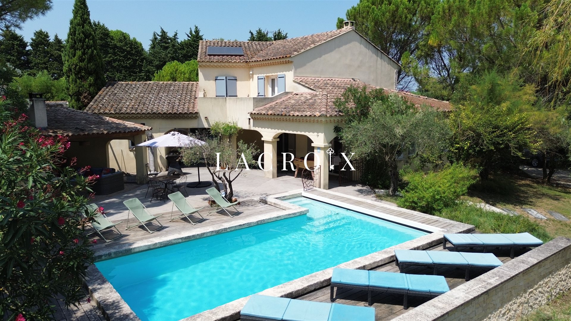 Maison à vendre, 197m², Althen-des-Paluds