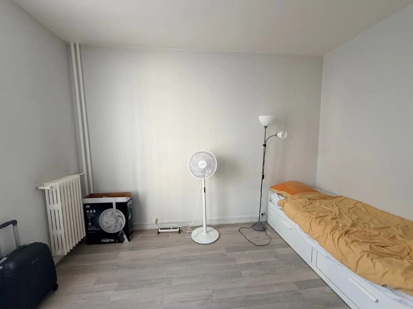 Appartement à louer, 19m², Suresnes