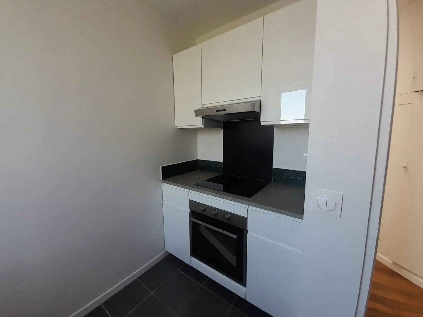 Appartement à louer, 47m², Courbevoie