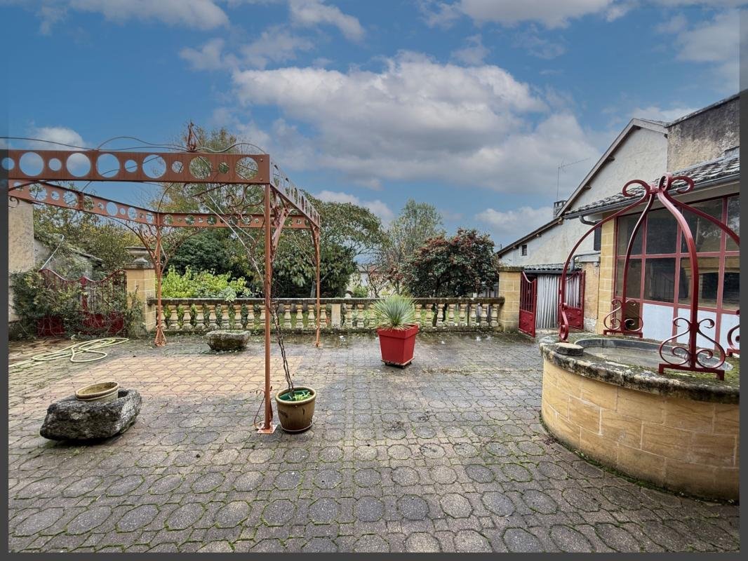 Maison à vendre, 270m², Villefranche-de-Lonchat