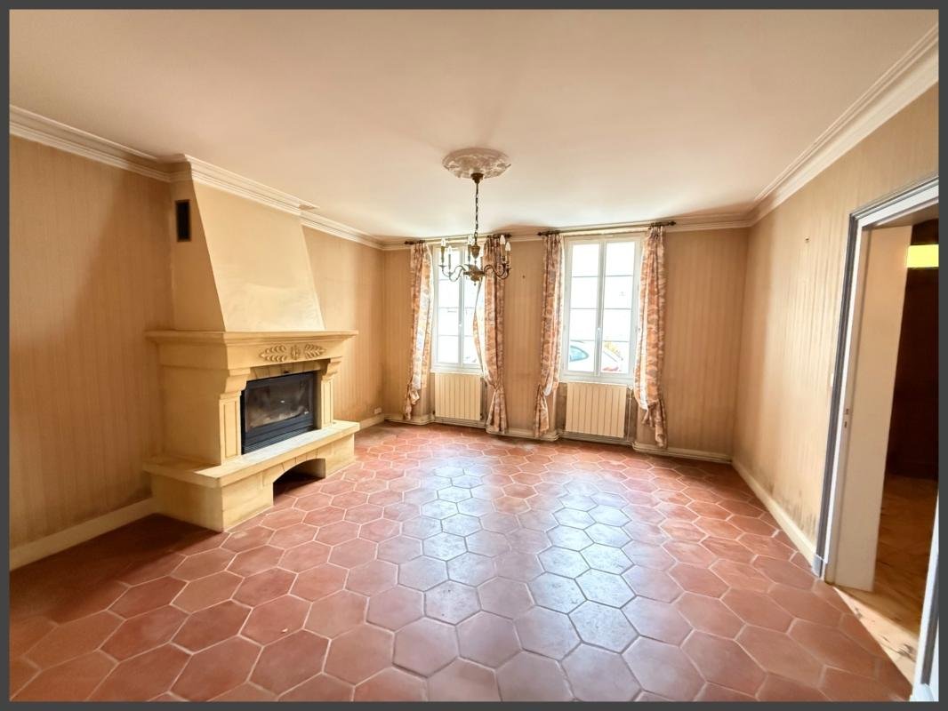 Maison à vendre, 270m², Villefranche-de-Lonchat