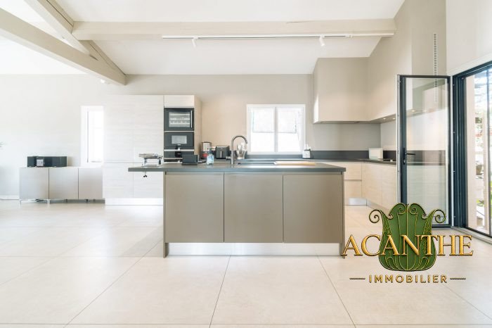 Maison à vendre, 218m², Saint-Clément-de-Rivière