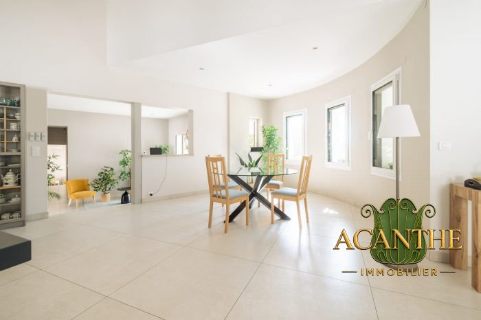 Maison à vendre, 218m², Saint-Clément-de-Rivière