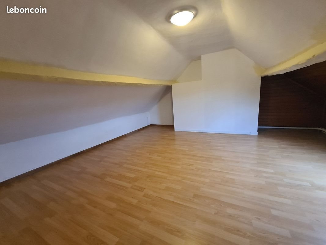 Maison à louer, 78m², Anor