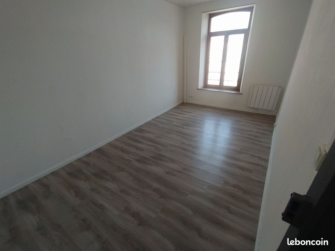 Maison à louer, 71m², Trélon