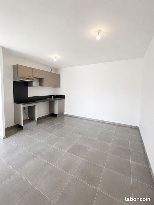 Appartement à louer, 42m², Lormont