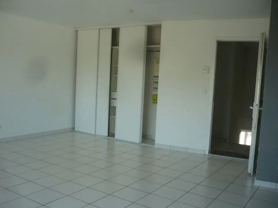 Appartement à louer, 67m², Montussan