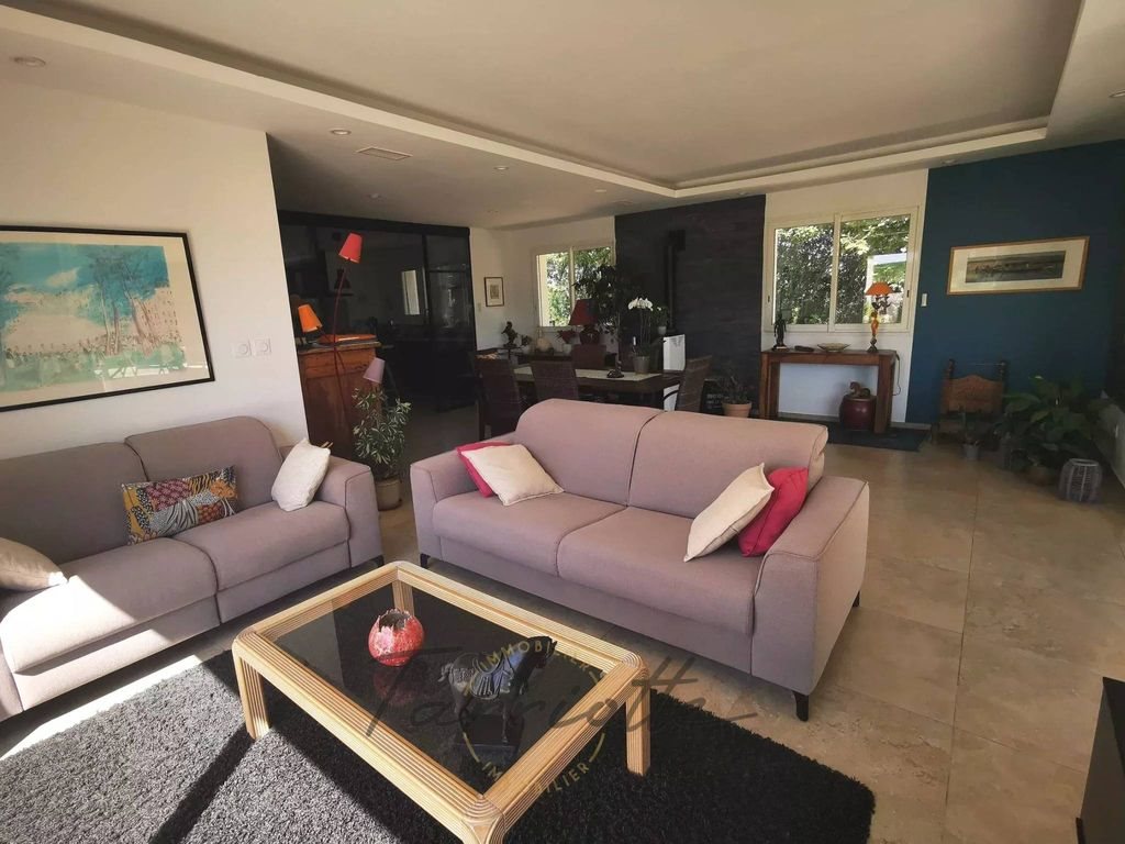 Maison à vendre, 144m², Alba-la-Romaine