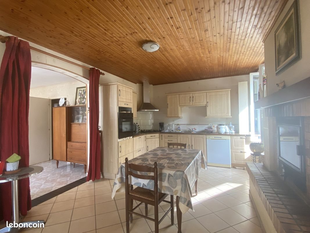 Maison à vendre, 81m², Cernusson
