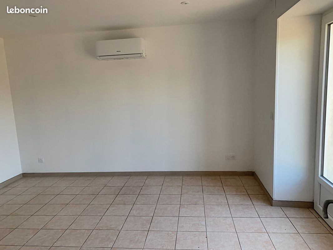 Maison à louer, 83m², Montguyon