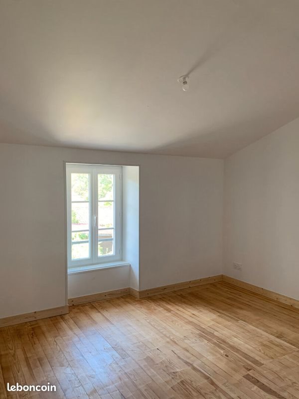 Maison à louer, 83m², Montguyon