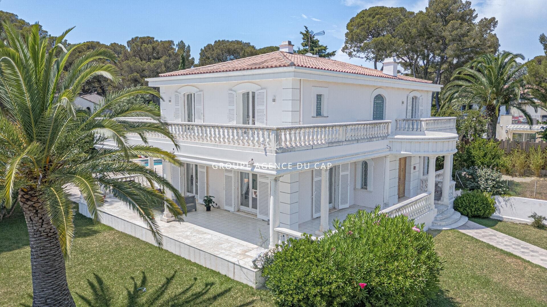 Maison à vendre, 262m², Saint-Raphaël