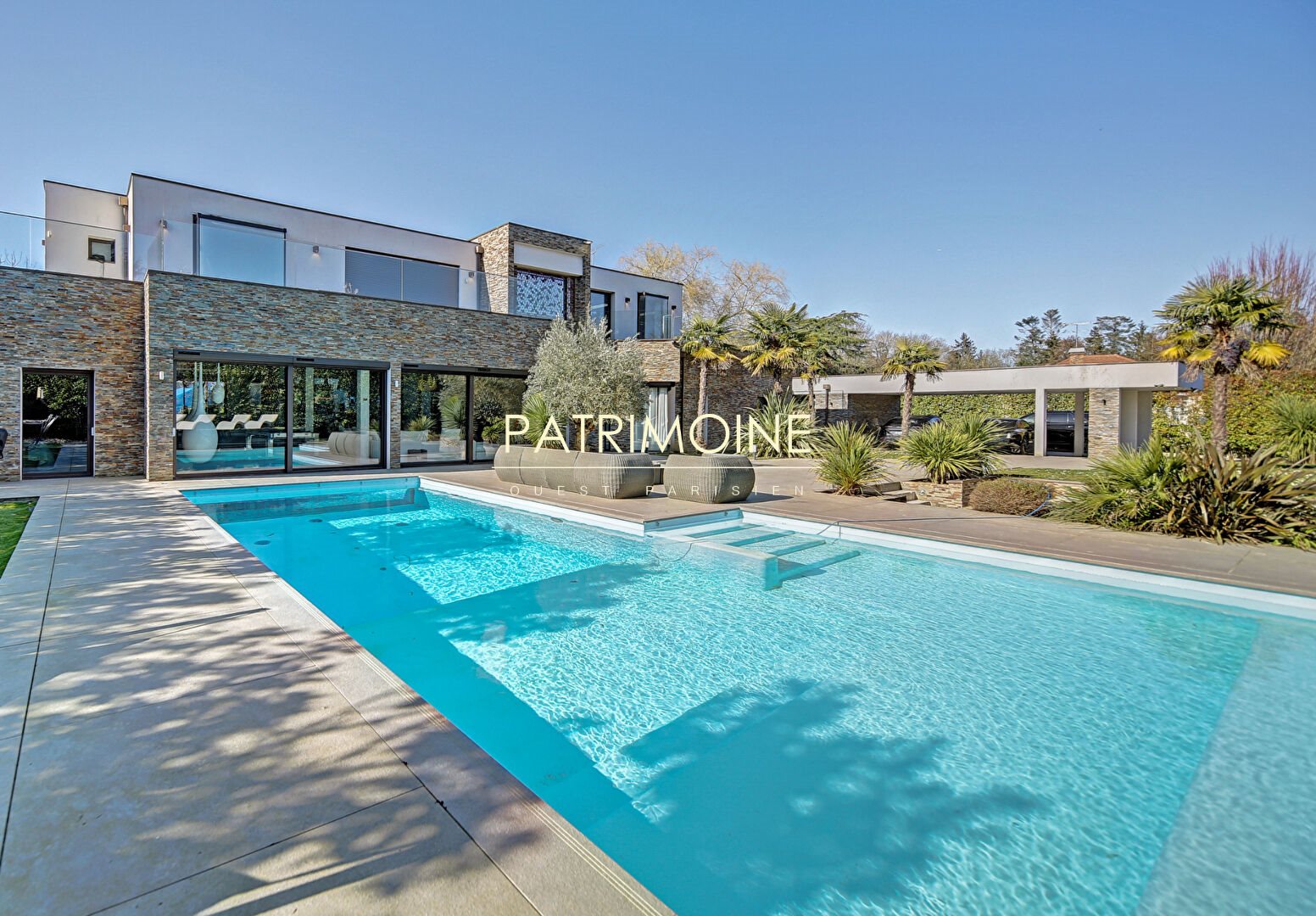 Maison à louer, 838m², Feucherolles