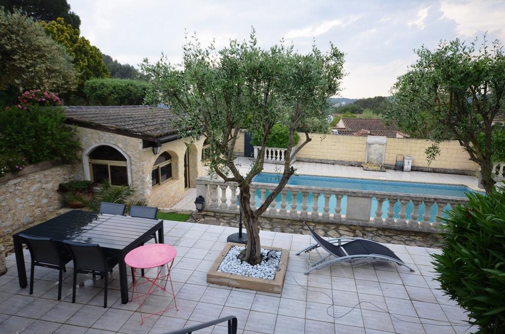 Maison à louer, 142m², Villeneuve-lès-Avignon