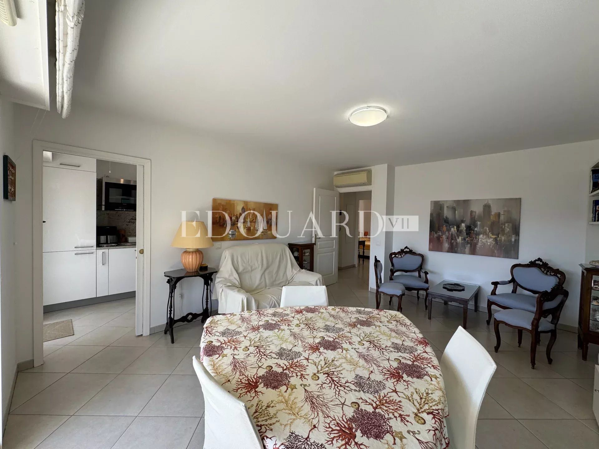 Appartement à louer, 65m², Roquebrune-Cap-Martin