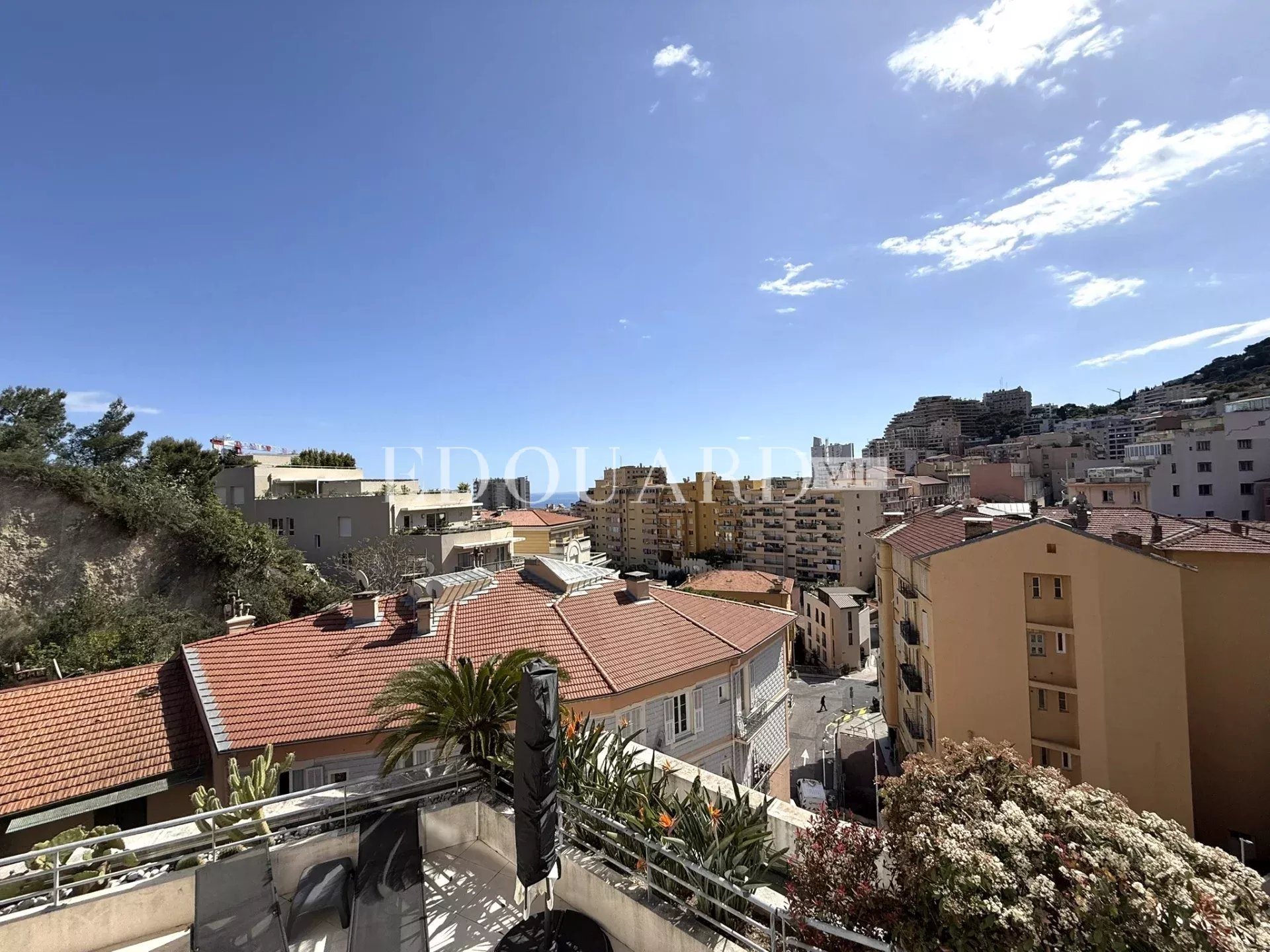 Appartement à louer, 77m², Beausoleil