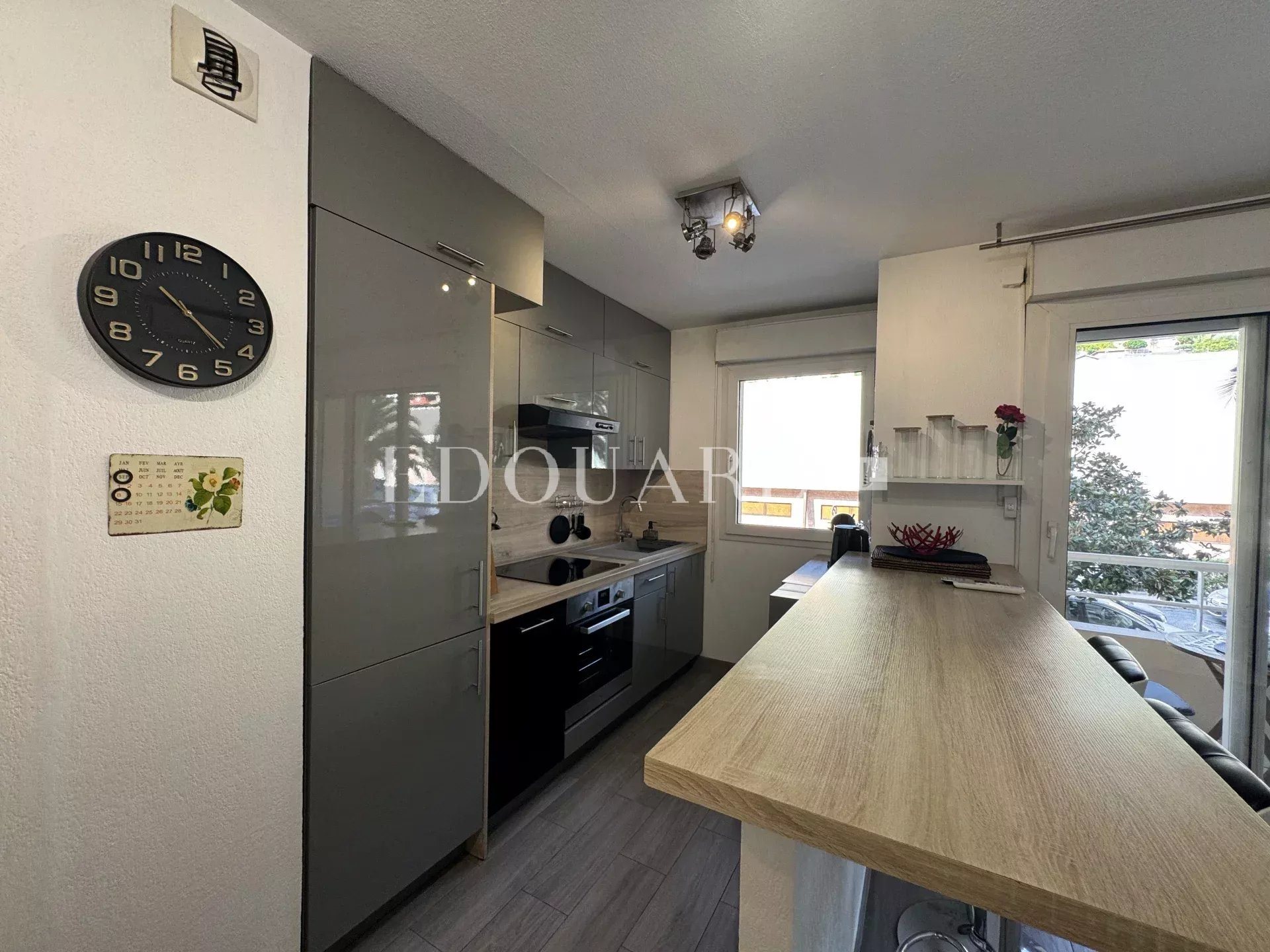 Appartement à louer, 42m², Menton
