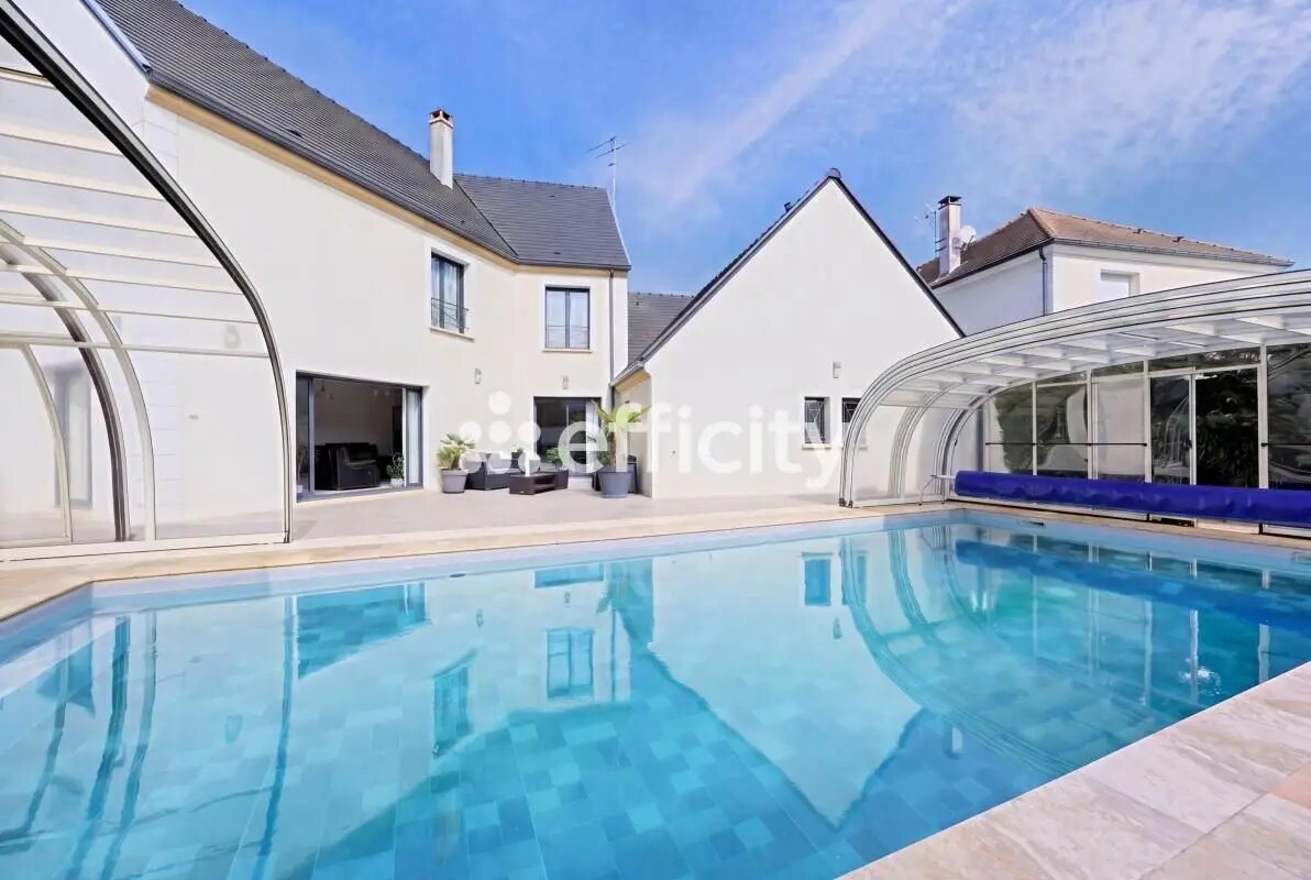 Maison à vendre, 300m², La Queue-en-Brie