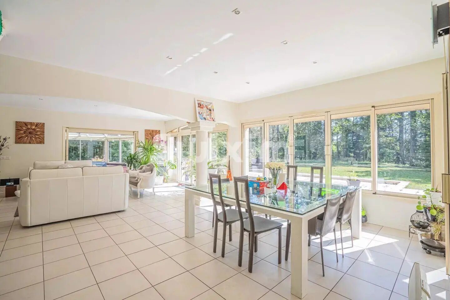 Maison à vendre, 360m², Gex