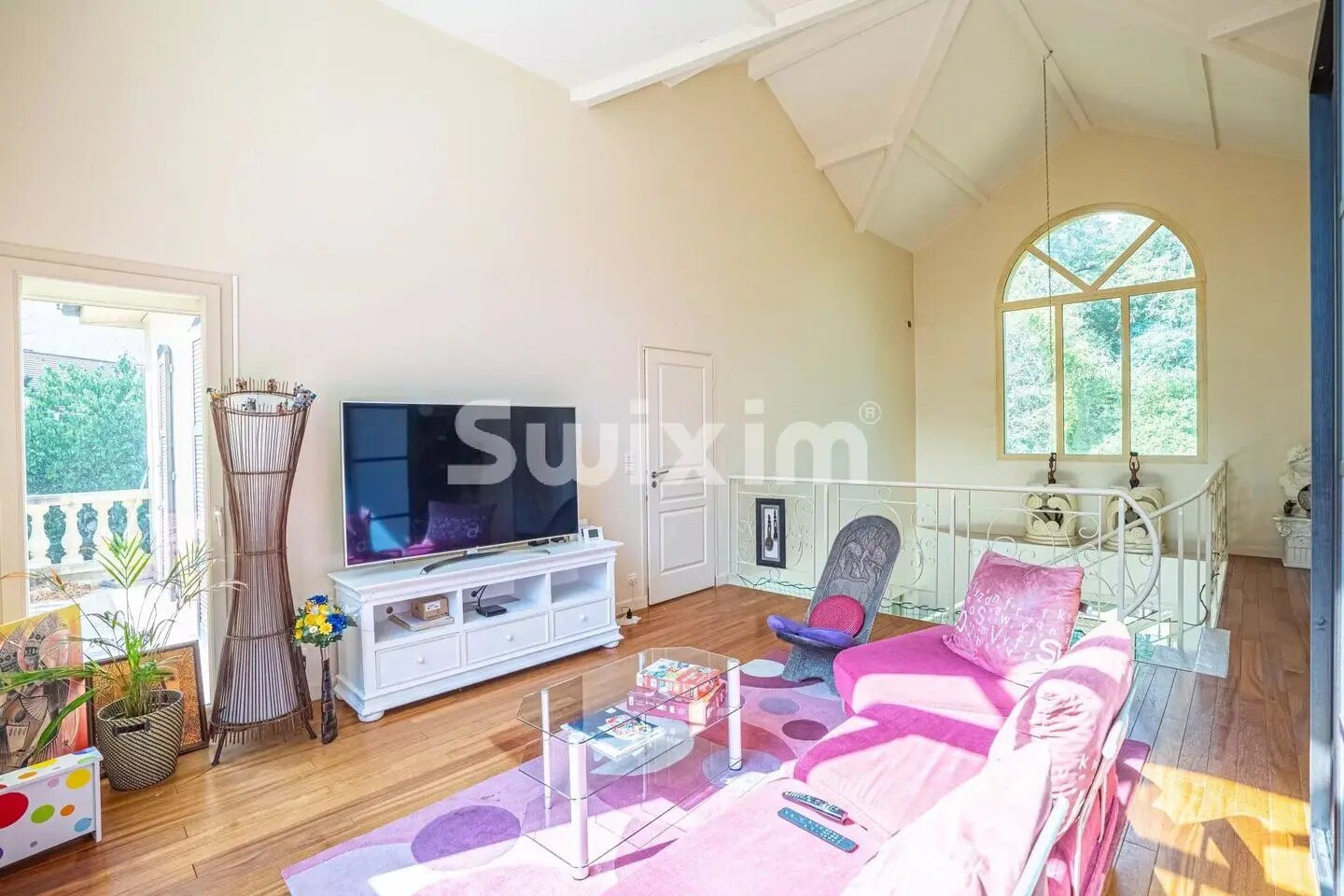 Maison à vendre, 360m², Gex