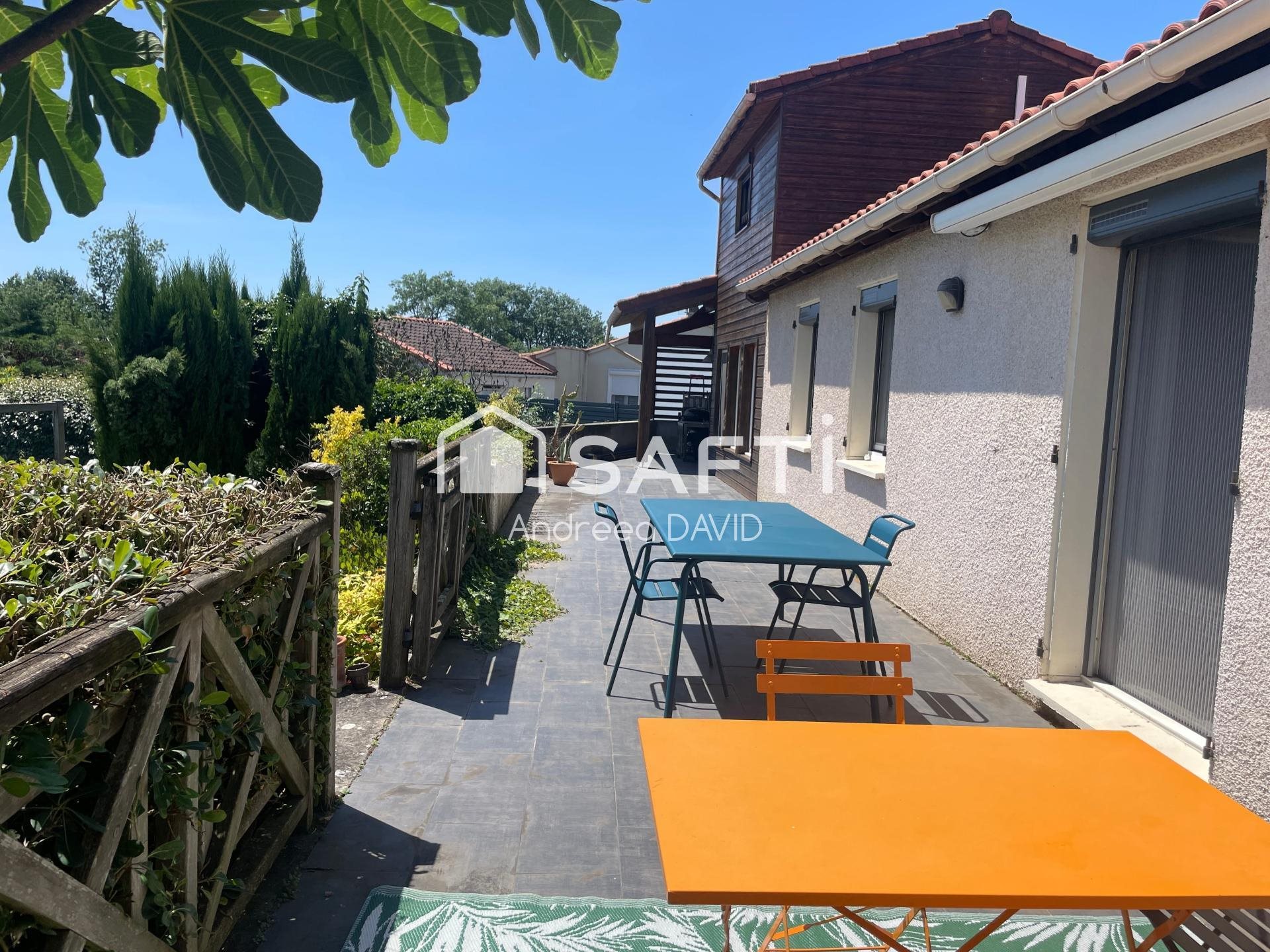 Maison à vendre, 135m², Viviers-lès-Montagnes